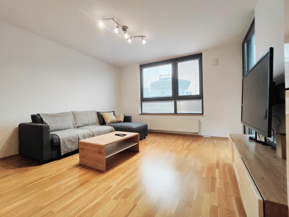 Mills - Free Parking - Balcony With City View - Close To Nivy Mall Братислава Экстерьер фото